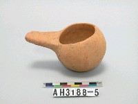 藏品(紅色細砂小陶杓)的圖片